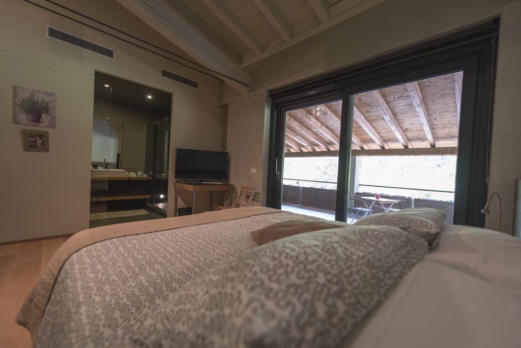 Agriturismo Locanda Del Pesco Collebeato Kamer foto