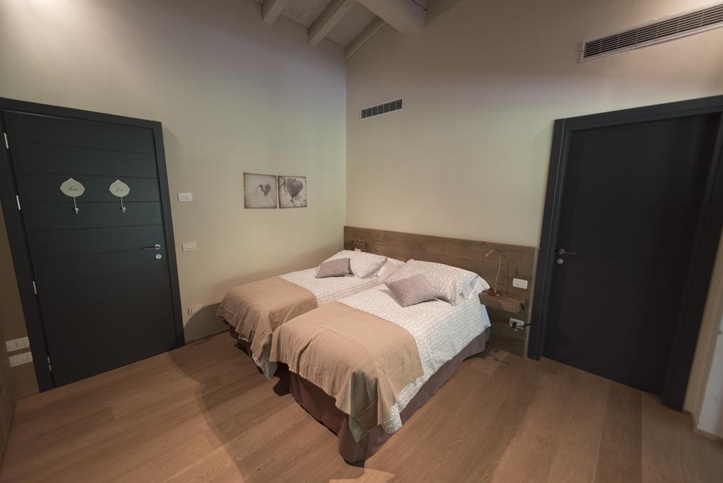Agriturismo Locanda Del Pesco Collebeato Kamer foto